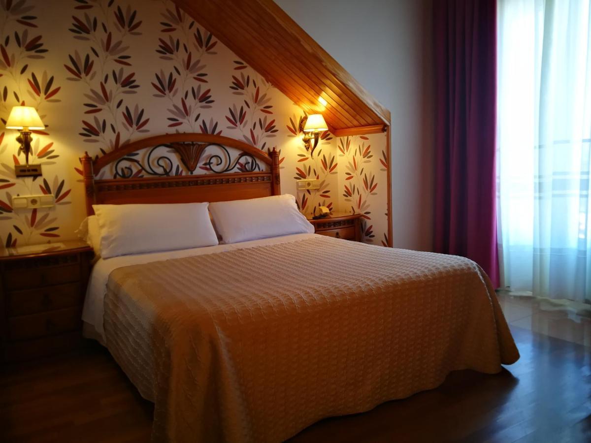Hotel Playa Compostela Vilagarcia de Arousa Buitenkant foto