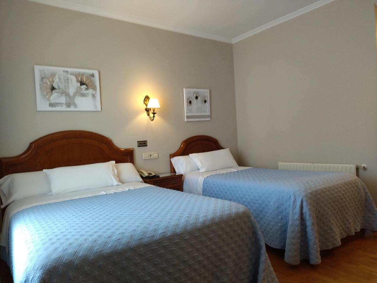 Hotel Playa Compostela Vilagarcia de Arousa Kamer foto