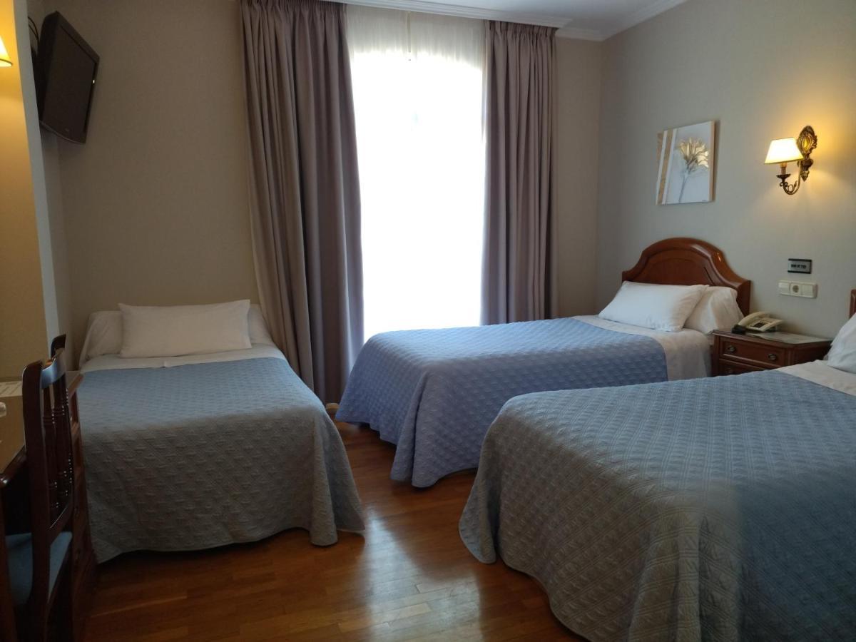 Hotel Playa Compostela Vilagarcia de Arousa Buitenkant foto