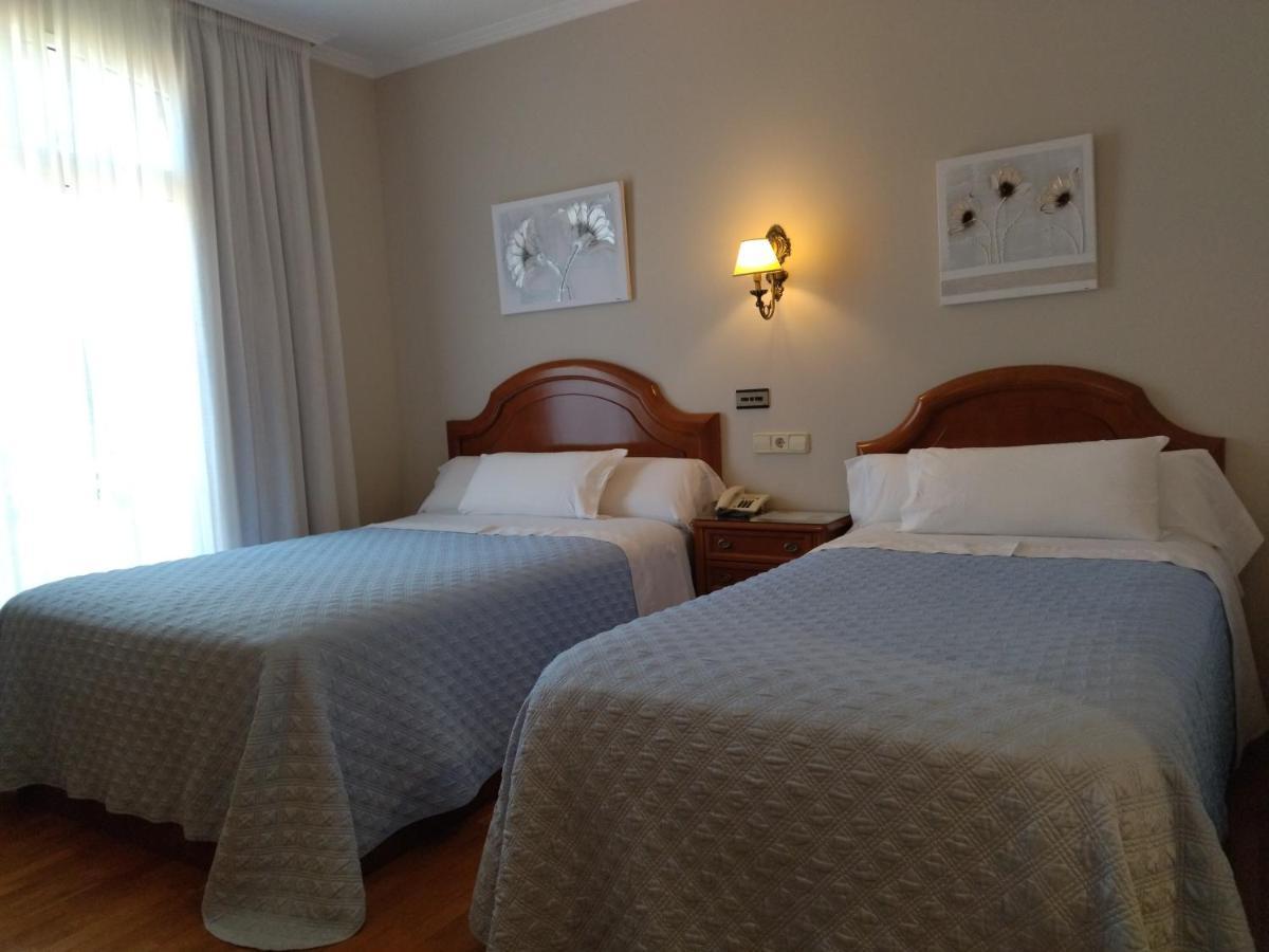 Hotel Playa Compostela Vilagarcia de Arousa Buitenkant foto