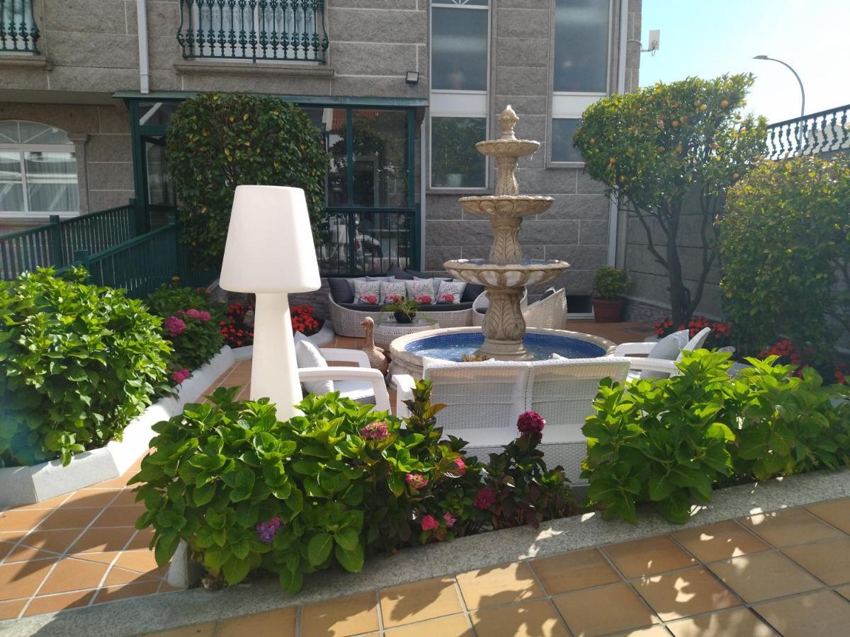 Hotel Playa Compostela Vilagarcia de Arousa Buitenkant foto