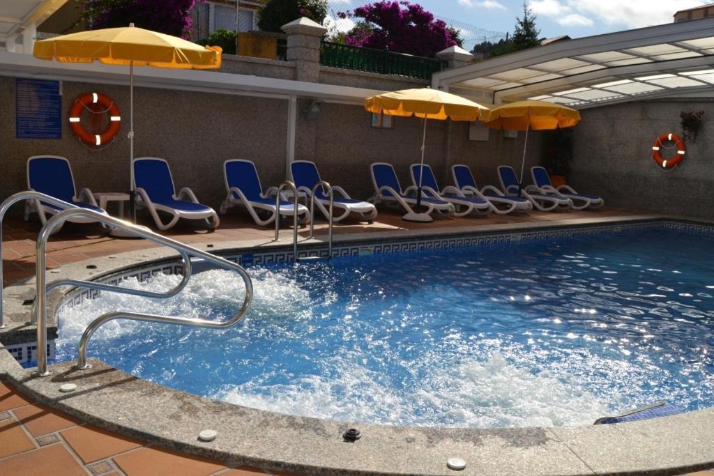 Hotel Playa Compostela Vilagarcia de Arousa Buitenkant foto