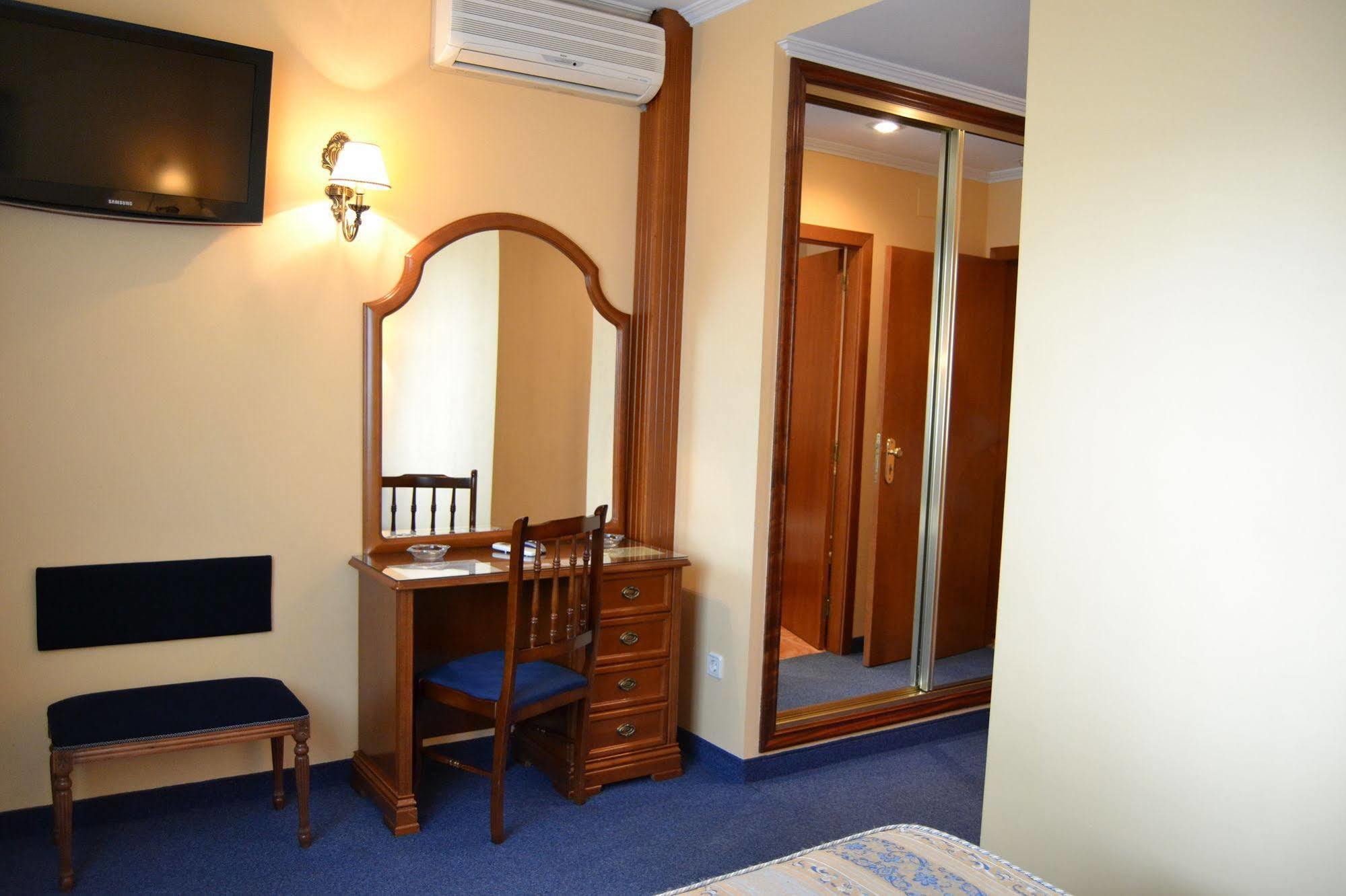 Hotel Playa Compostela Vilagarcia de Arousa Buitenkant foto