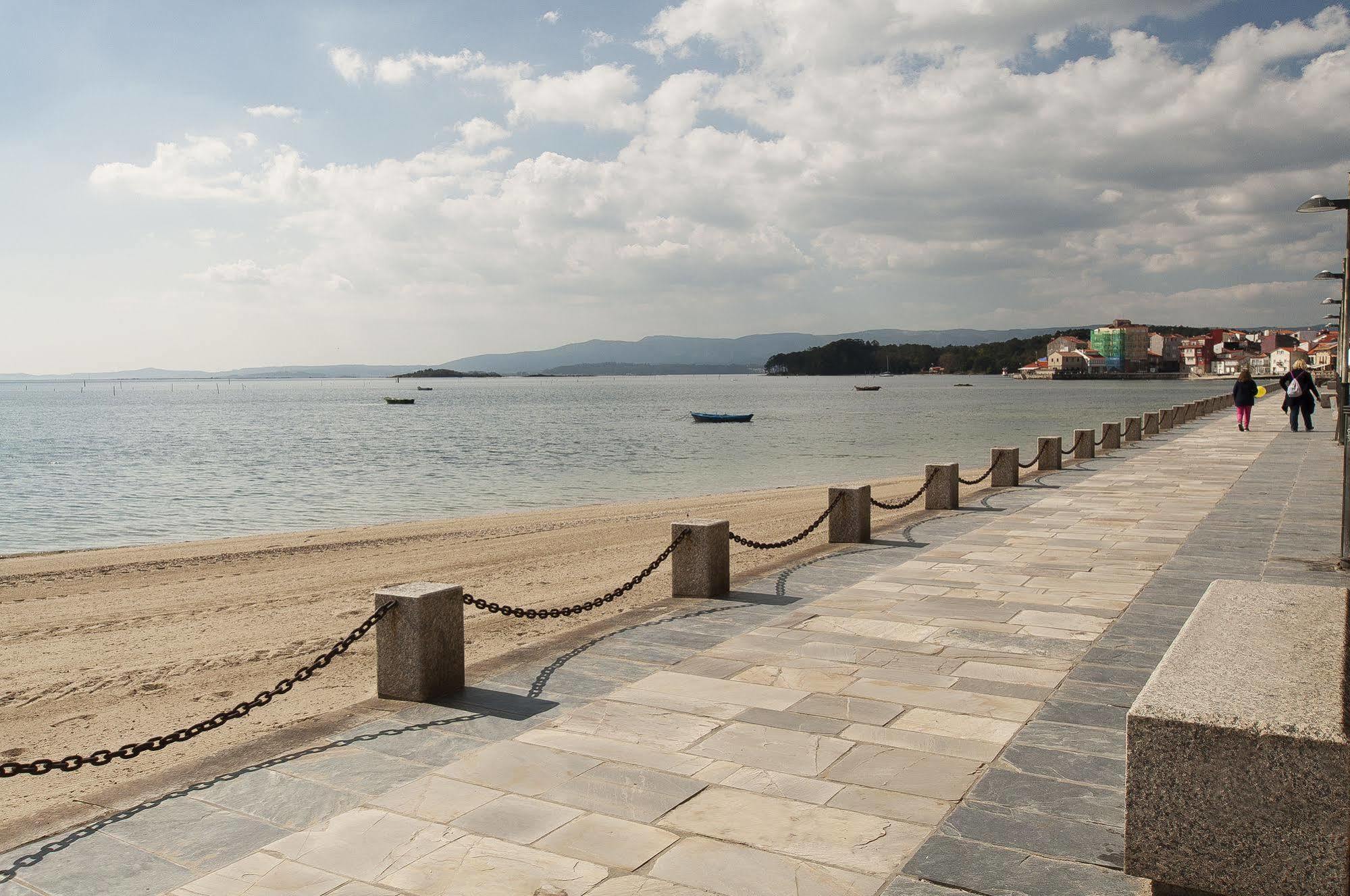 Hotel Playa Compostela Vilagarcia de Arousa Buitenkant foto
