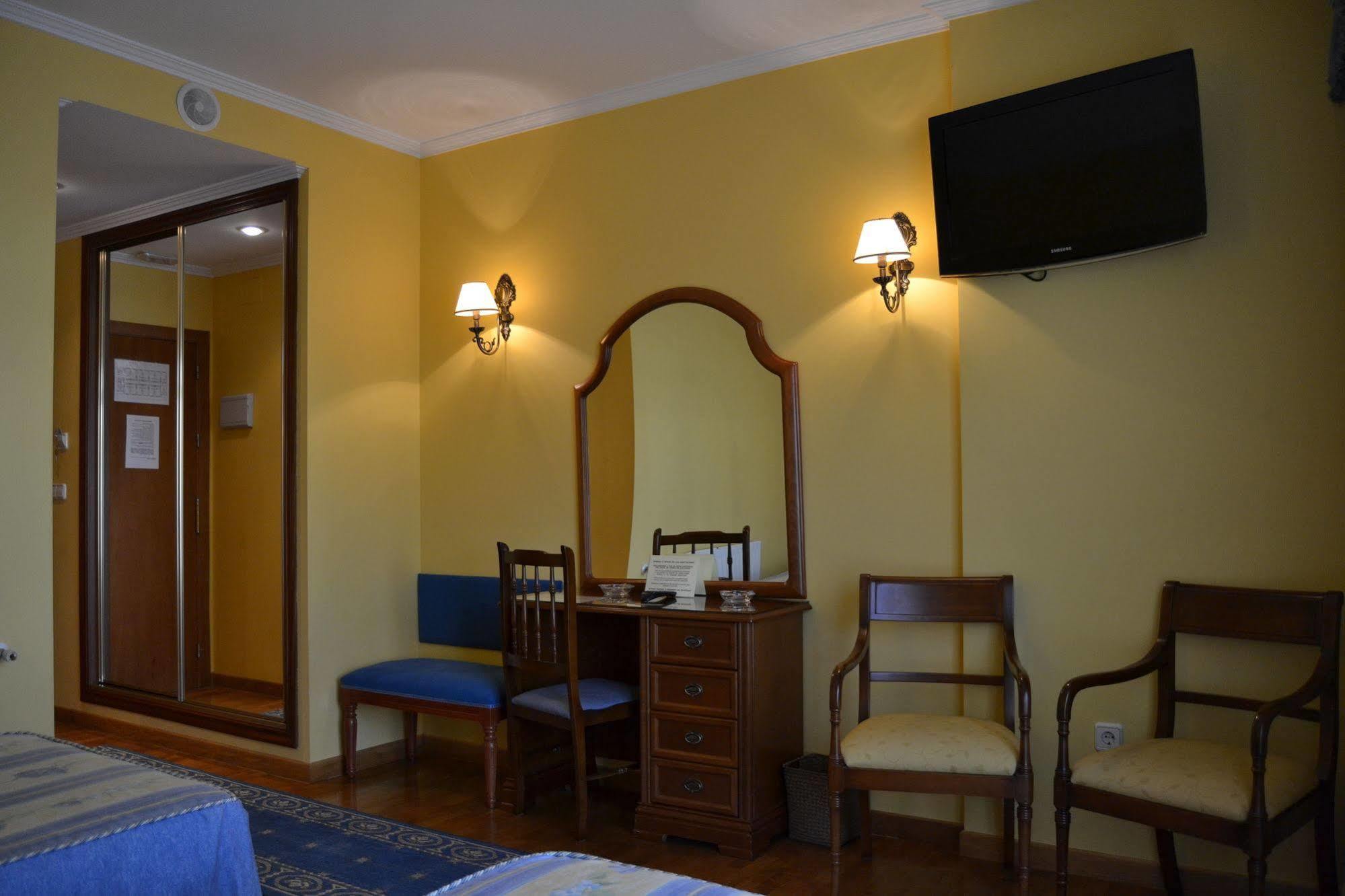 Hotel Playa Compostela Vilagarcia de Arousa Buitenkant foto